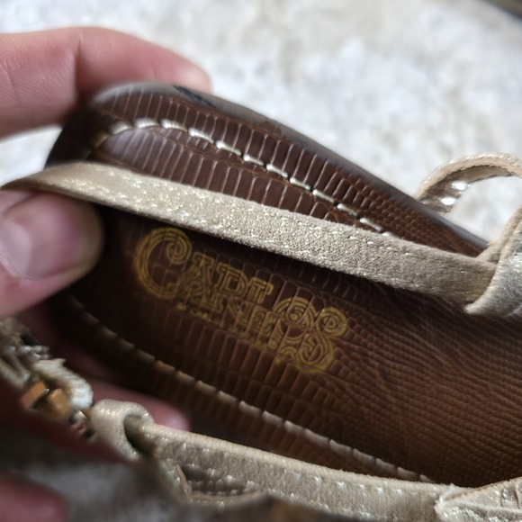 carlos santana white leather and rhinestone backpack Bags – The Carlos Santana Ignition Dress Shoes feature a Synthetic upper with a Open Toe Carlos by Carlos Santana tan